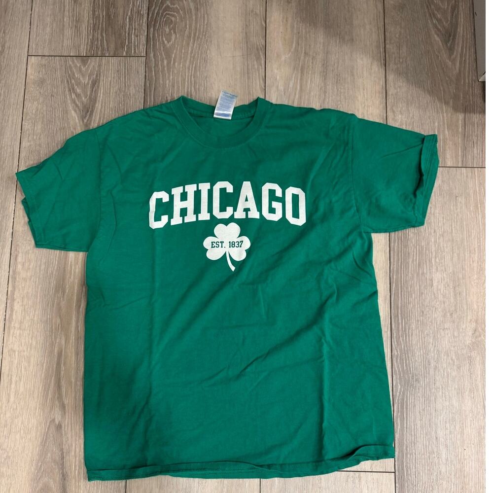 Chicago St. Patrick's Day green T-shirt L